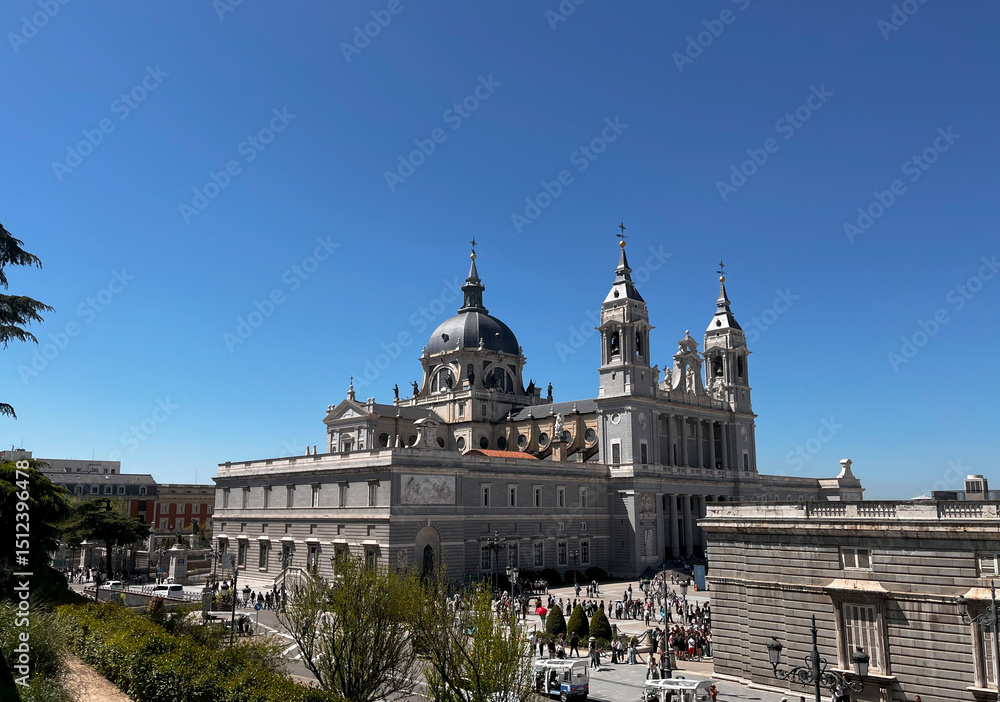 Obraz premium Santa María la Real de la Almudena's Cathedral