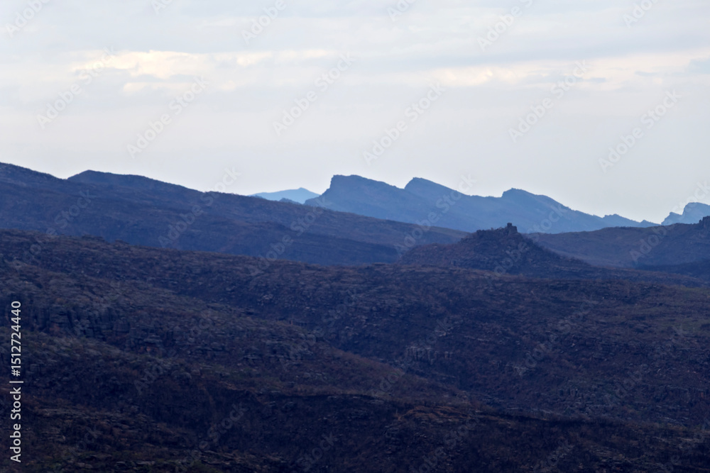 Fototapeta premium Reeds Lookout in the Grampians, overlooking Victoria Valley, rugged sandstone cliffs and vast forested valleys in western Victoria, Australia