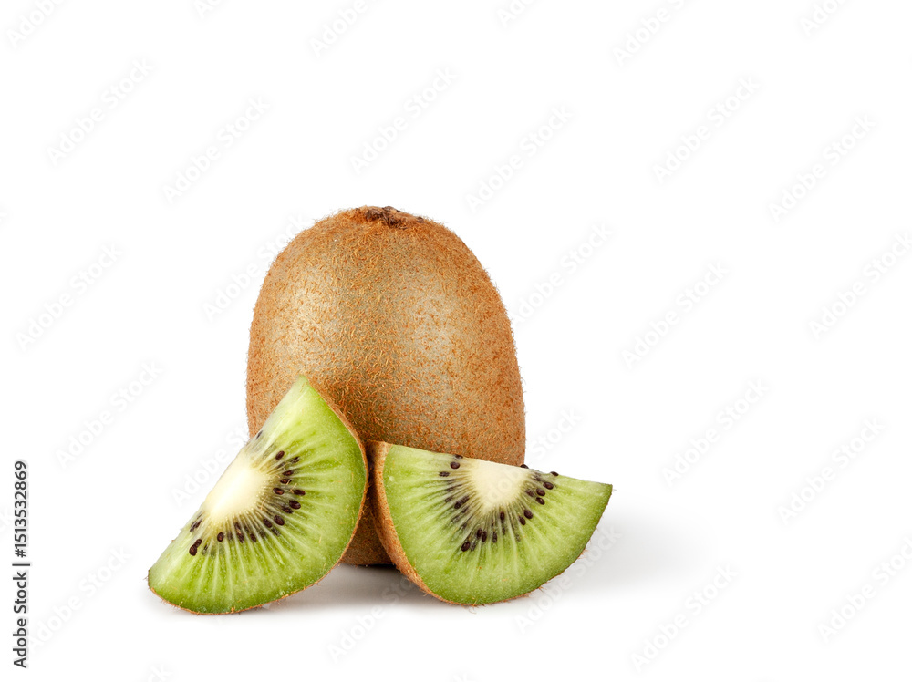 Obraz premium Kiwi fruit and slices isolated on a white background, contour
