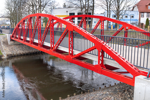 czerwony most łabędzi w słupsku