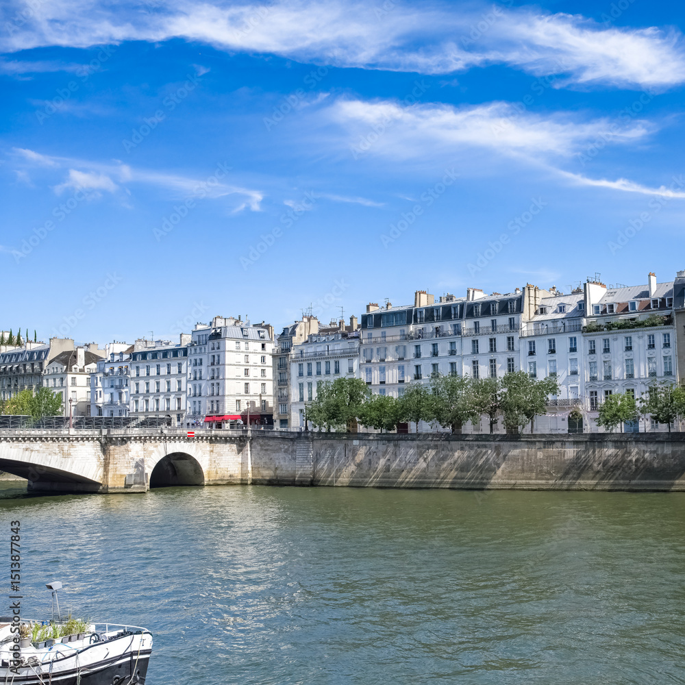 Fototapeta premium Paris, ile saint-louis and quai de Bethune, beautiful ancient buildings