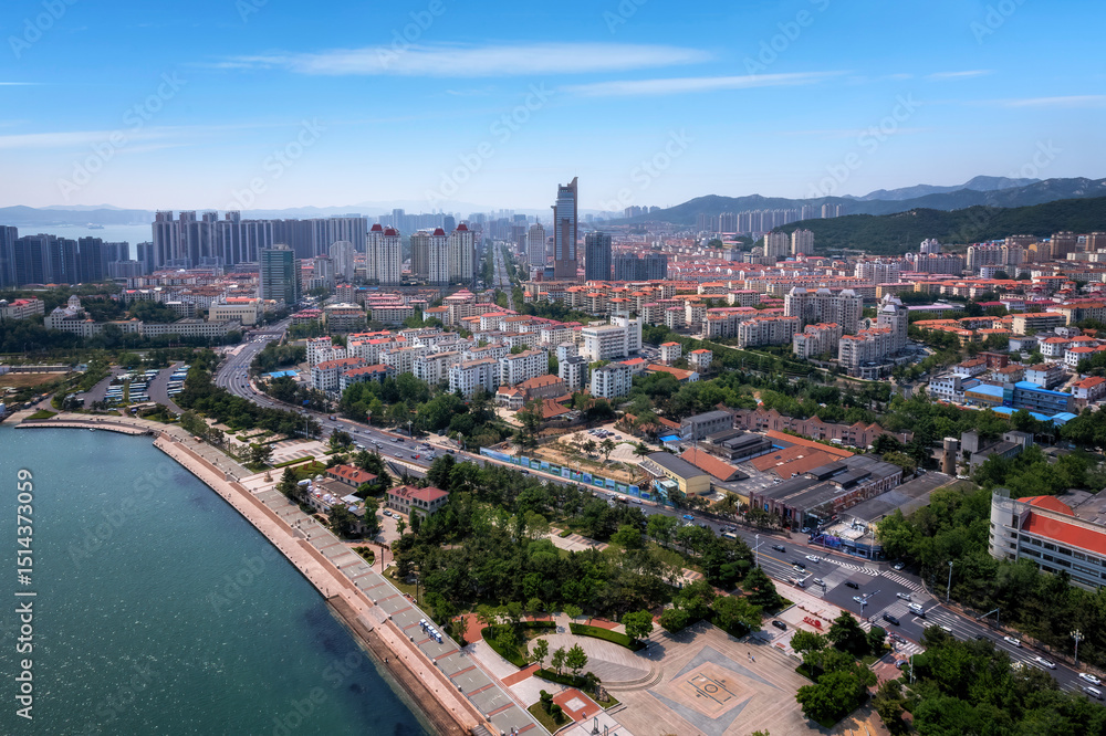 Fototapeta premium China, Weihai, coastline, city, city skyline, architectural landscape, building, architecture, background, metropolis, downtown,