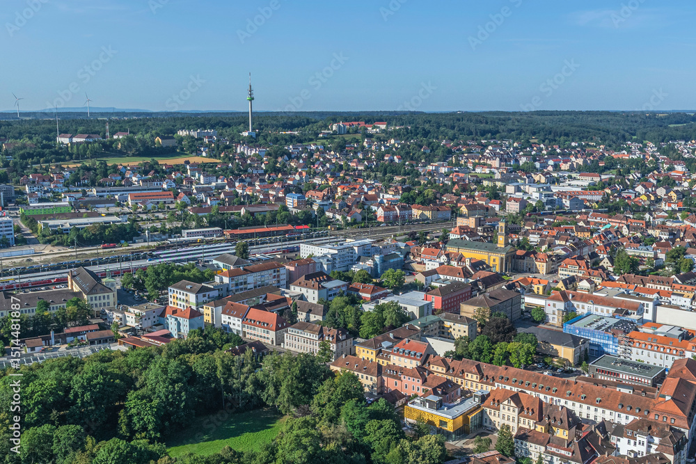 Die mittelfränkische Bezirkshauptstadt Ansbach an der Fränkischen Rezat von oben Die mittelfränkische Bezirkshauptstadt Ansbach an der Fränkischen Rezat von oben