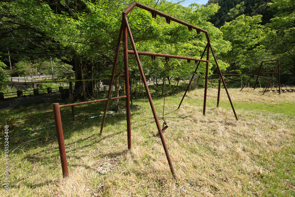錆びた遊具 錆びた遊具
