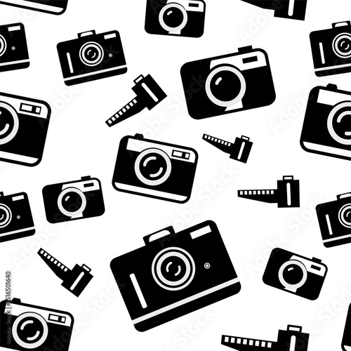 Seamless black and white vector pattern featuring retro cameras and flashes in a modern flat design.