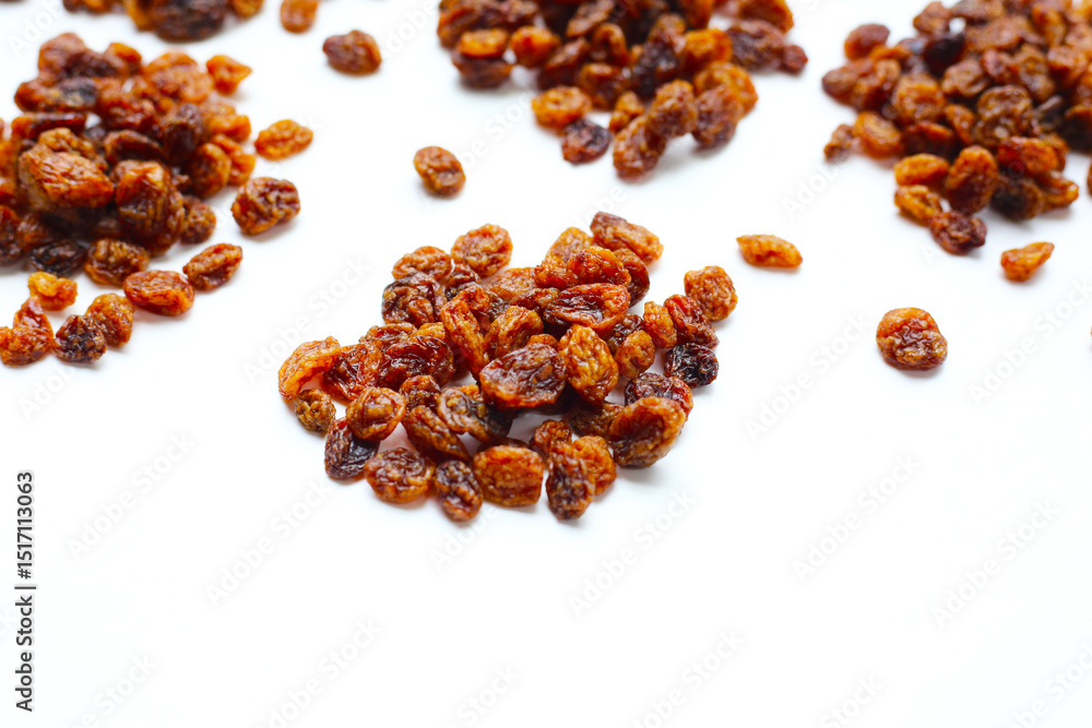 Obraz premium Dried golden raisins, Australian-dried fruits sultanas, sweet and chewy.
