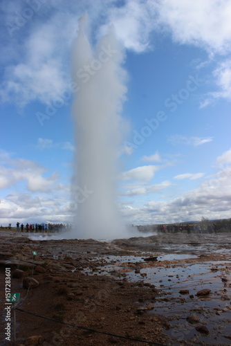 Wallpaper Mural Geyser 2 Torontodigital.ca