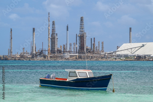 Slika na platnu Aruba - Roger Beach Lagoon and refiner