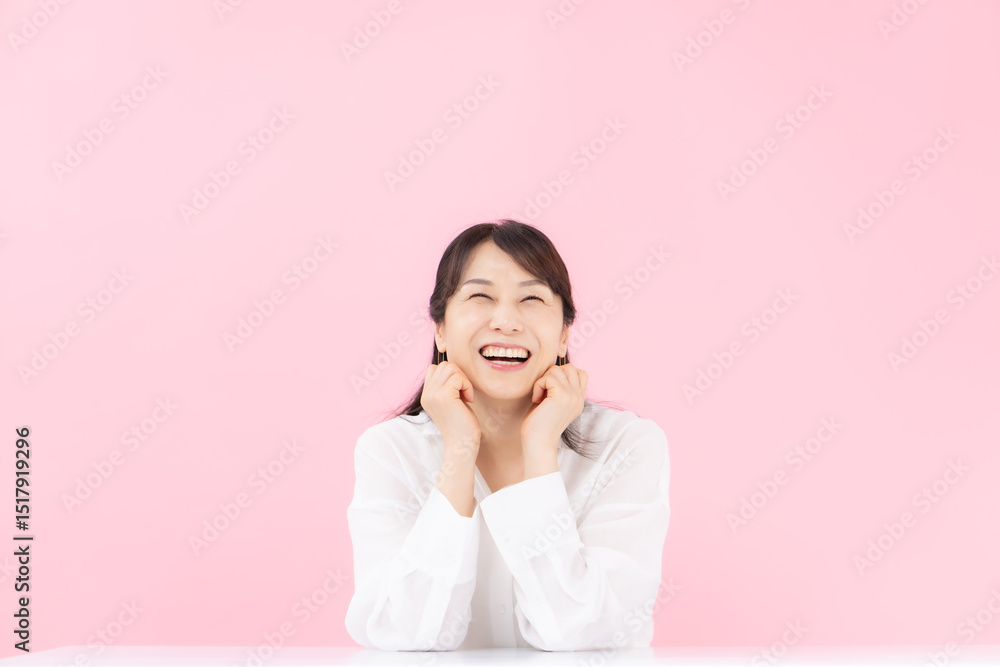 女性 スキンケア 女性 スキンケア