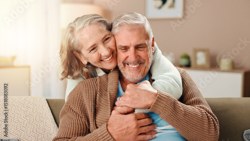 Foto Senior woman, man and hug on sofa with smile, care and bonding with love in retirement in lounge