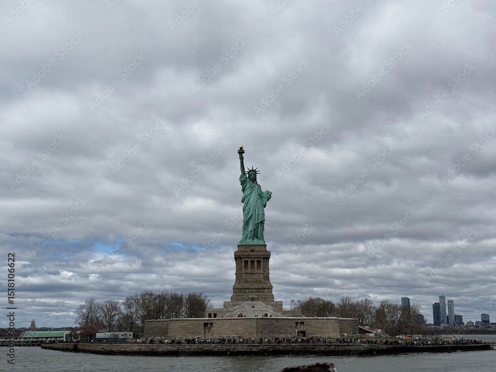 Fototapeta premium statue of liberty new york city