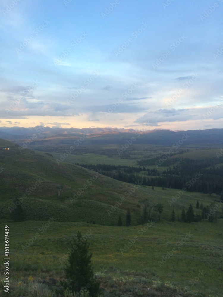 Naklejka premium sunrise over the mountains