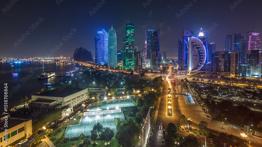 Obraz premium The skyline of the West Bay area from top in Doha timelapse, Qatar.