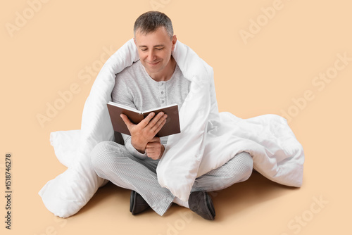 Mature man with soft blanke...