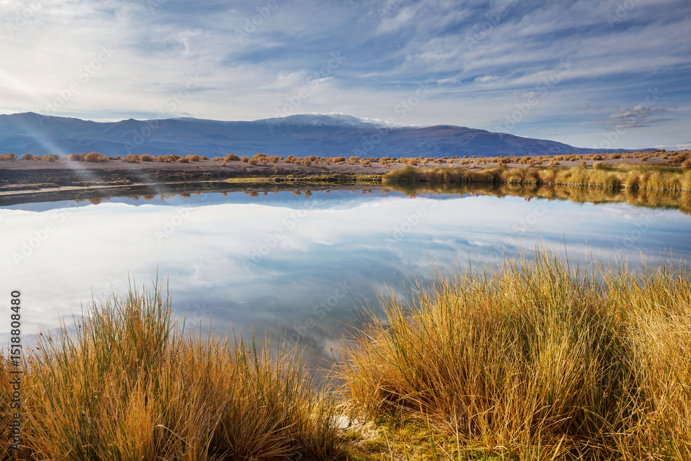 Fototapeta premium Lake in Argentina