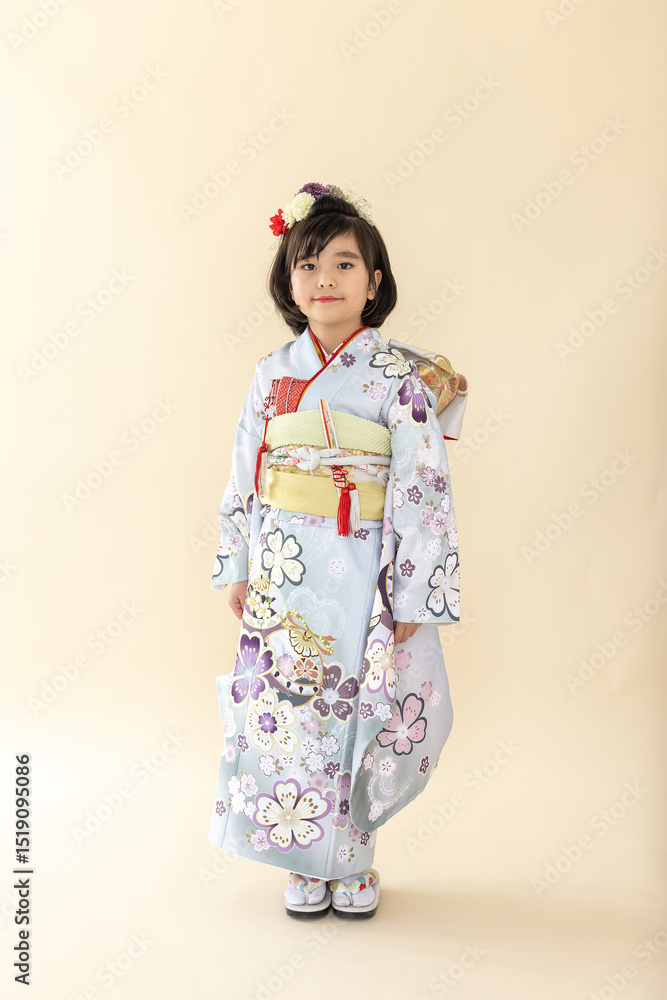 七五三7歳の着物のかわいい女の子 七五三7歳の着物のかわいい女の子