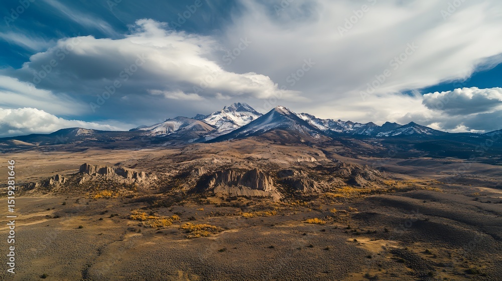 Naklejka premium Majestic Mountain Range Drone Shot