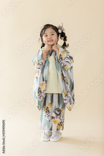 着物姿のかわいい女の子