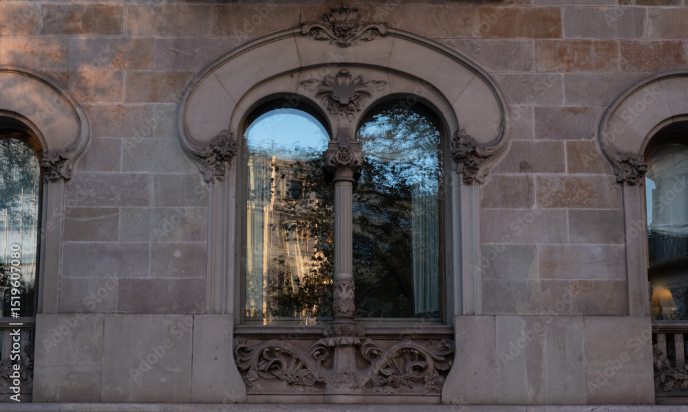 Obraz premium Interesting Art Nouveau Architecture Buildings facade in Barcelona, Spain. (Arquitectura modernista). These fancy buildings date for the most from the early XXth century. 