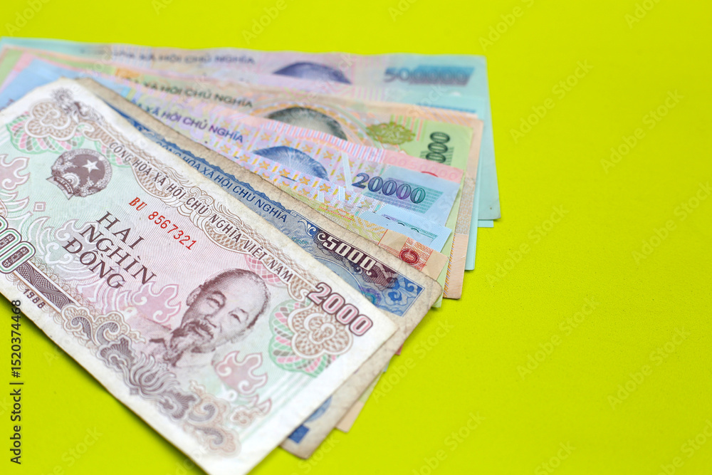 Obraz premium Vietnamese dong banknotes. Money concept