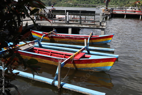 Wallpaper Mural Ulun Danu Lake Temple Boat Tour, Bali, April 30, 2025 Torontodigital.ca