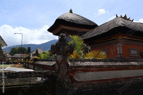 Wallpaper Mural Ulun Danu Lake Temple, Bali, Indonesia, religious tourism, April 30, 2025 Torontodigital.ca