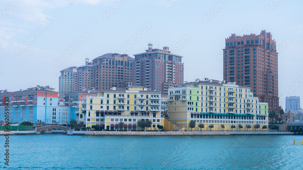 Obraz premium Scenic View of The Pearl Island in Qatar