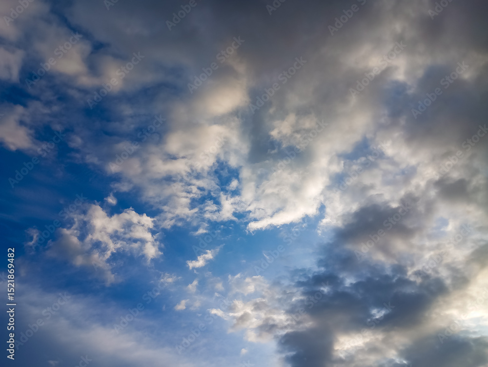 Fototapeta premium Blue sky white and grey clouds in the morning, afternoon, evening. Cloudy background 