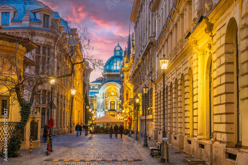 Fotografía National Museum  in old town Bucharest, cityscape of Romania