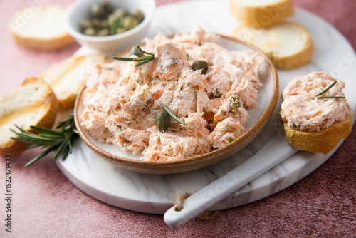 Salmon rillettes with capers