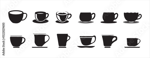 Set of Black Coffee Cup Icons with Steam – Vector Silhouettes of Hot Beverages. Victor illustration eps 10