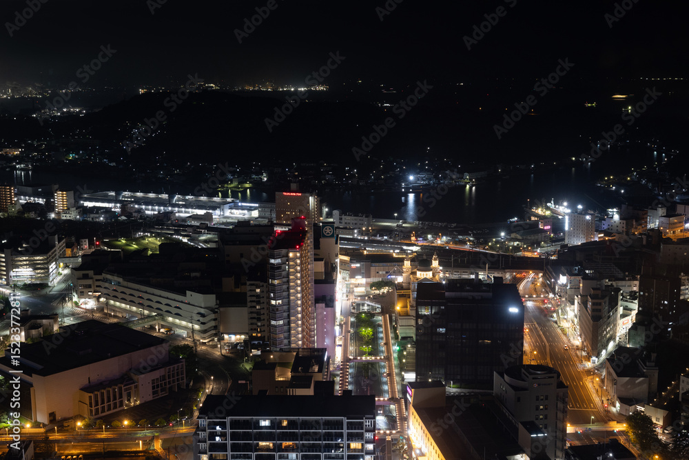 Obraz premium ［山口県下関市］下関海峡ゆめタワーからの夜景眺望