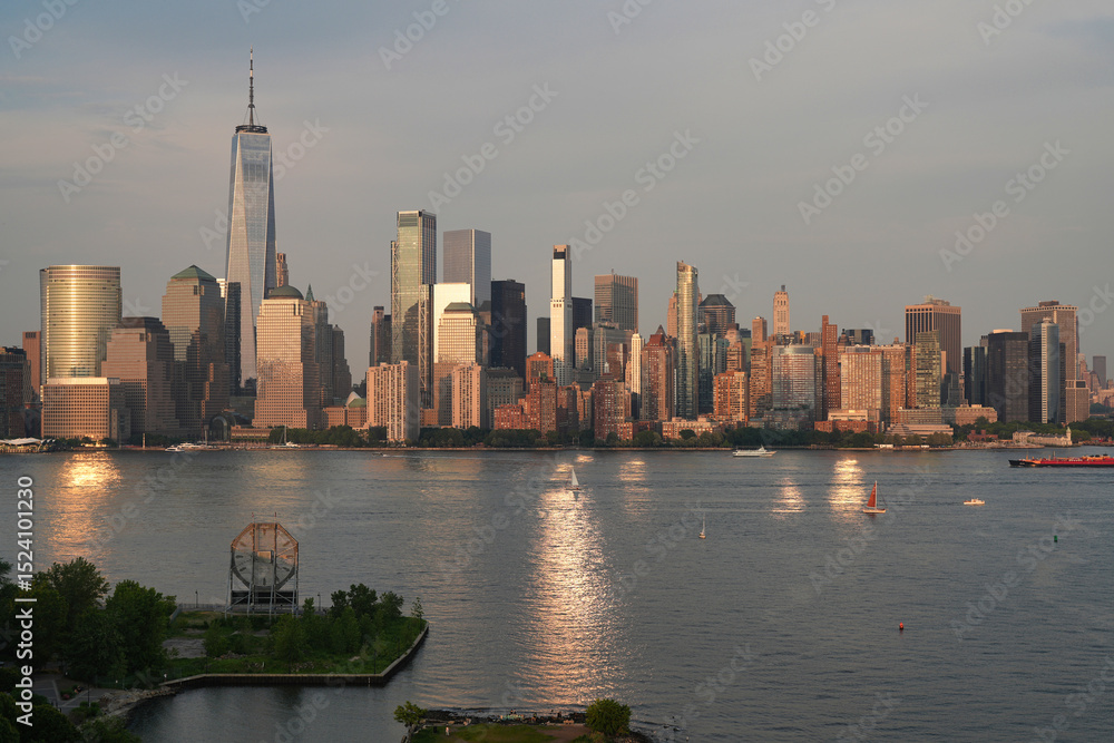 Naklejka premium Panorama of Lower Manhattan from the Hudson River.