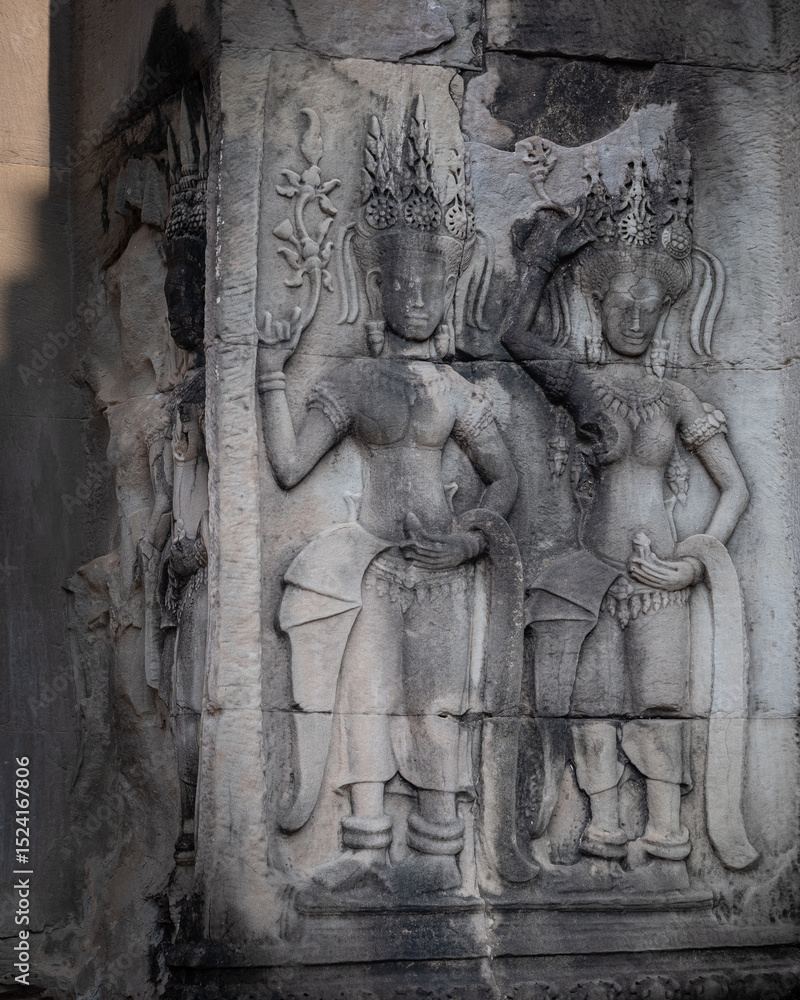 Obraz premium Ancient temples of the abandoned city of Angkor, near the city of Siem Reap, Cambodia