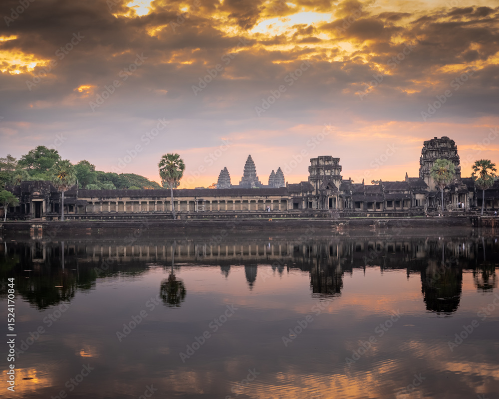 Fototapeta premium Ancient temples of the abandoned city of Angkor, near the city of Siem Reap, Cambodia