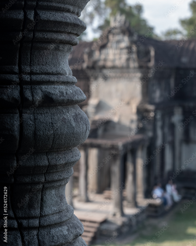 Obraz premium Ancient temples of the abandoned city of Angkor, near the city of Siem Reap, Cambodia