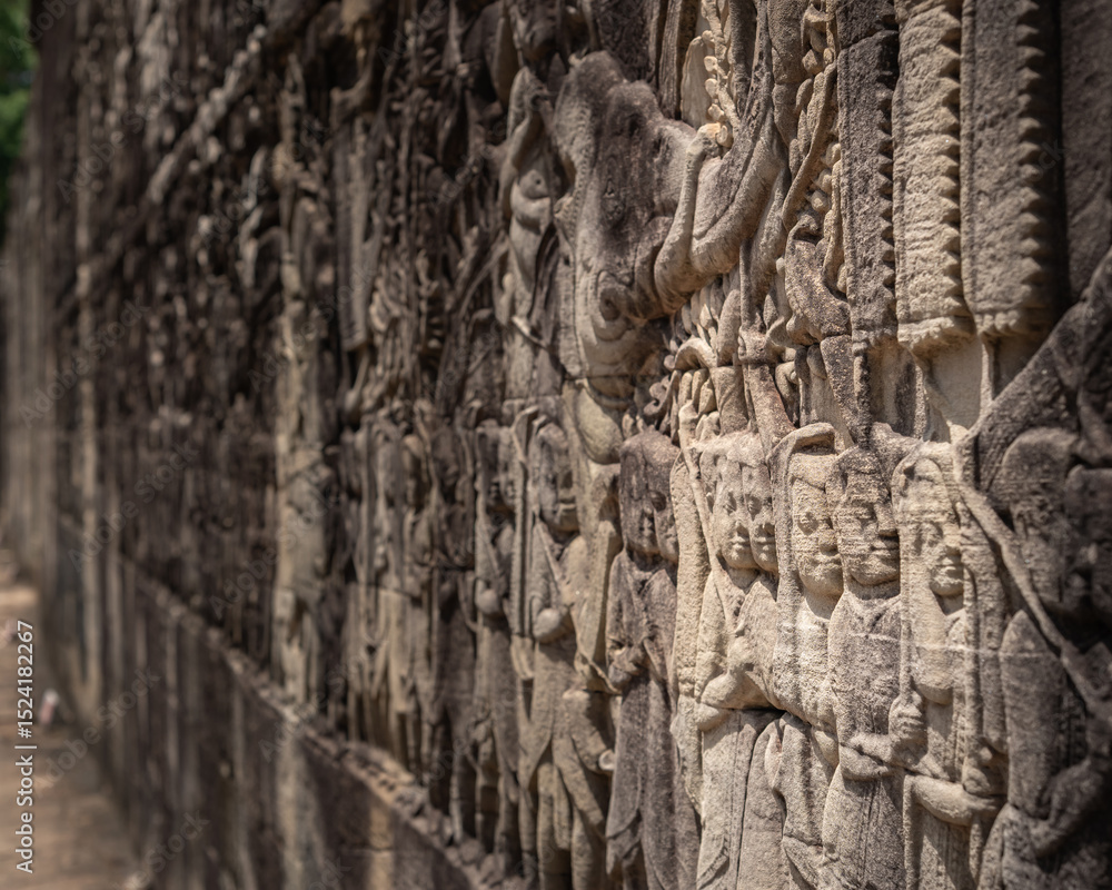 Obraz premium Ancient temples of the abandoned city of Angkor, near the city of Siem Reap, Cambodia