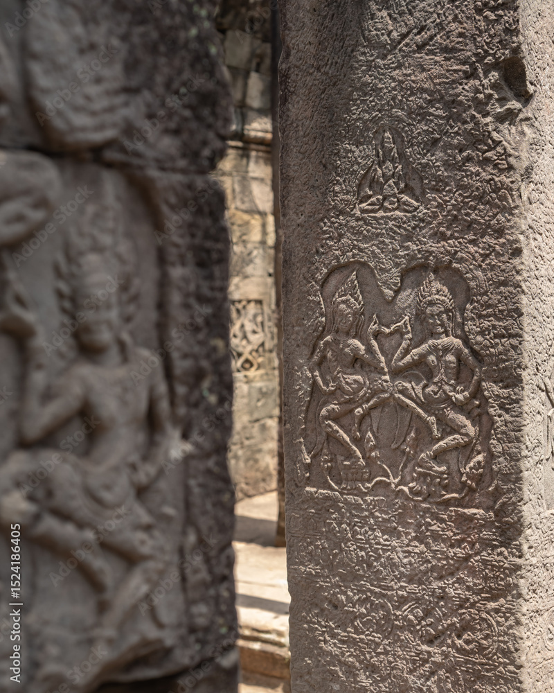 Obraz premium Ancient temples of the abandoned city of Angkor, near the city of Siem Reap, Cambodia