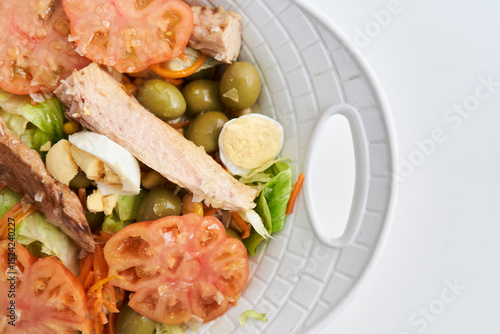 Ensalada saludable con tomate