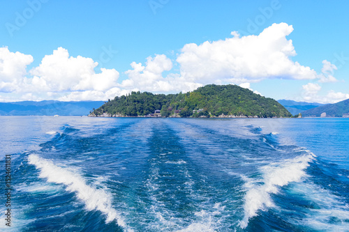 滋賀の絶景スポット 竹生島の風景