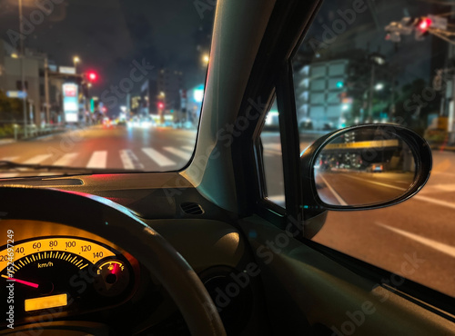 Canvastavla 信号待ちのドライブ中の車内