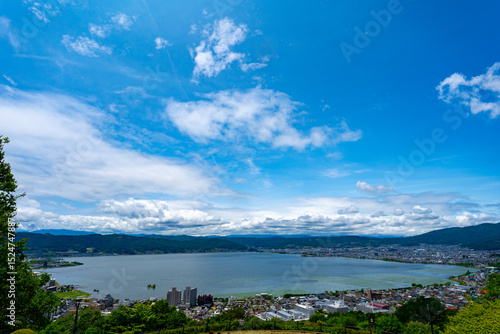 長野県 高台から見た諏訪湖