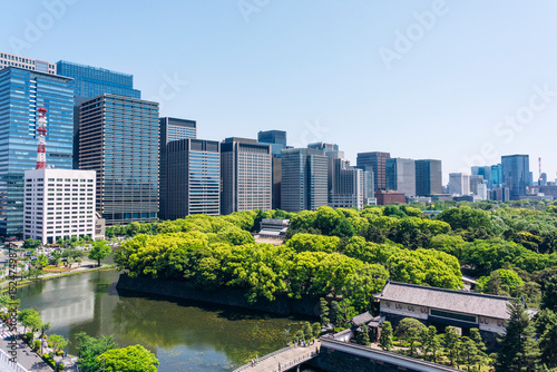 都心から望む大手町・丸の内の都市景観