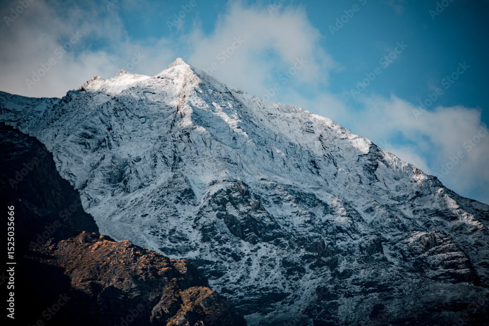 Fototapeta premium Snow mountains in Tibet, China