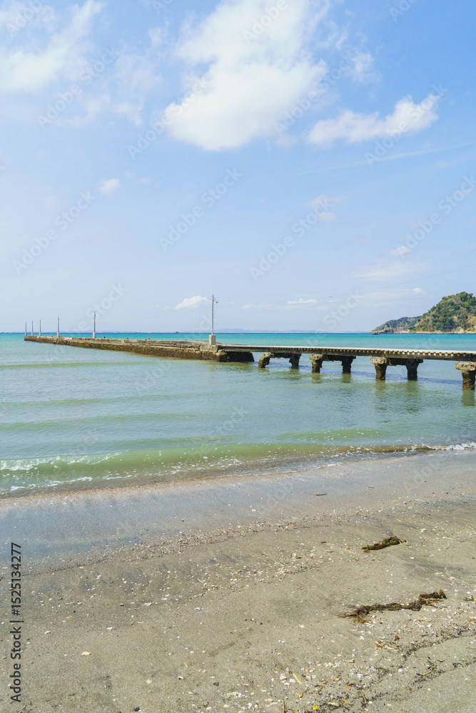 Naklejka premium 日本の風景|千葉県南房総市・原岡海岸と岡本桟橋(原岡桟橋)