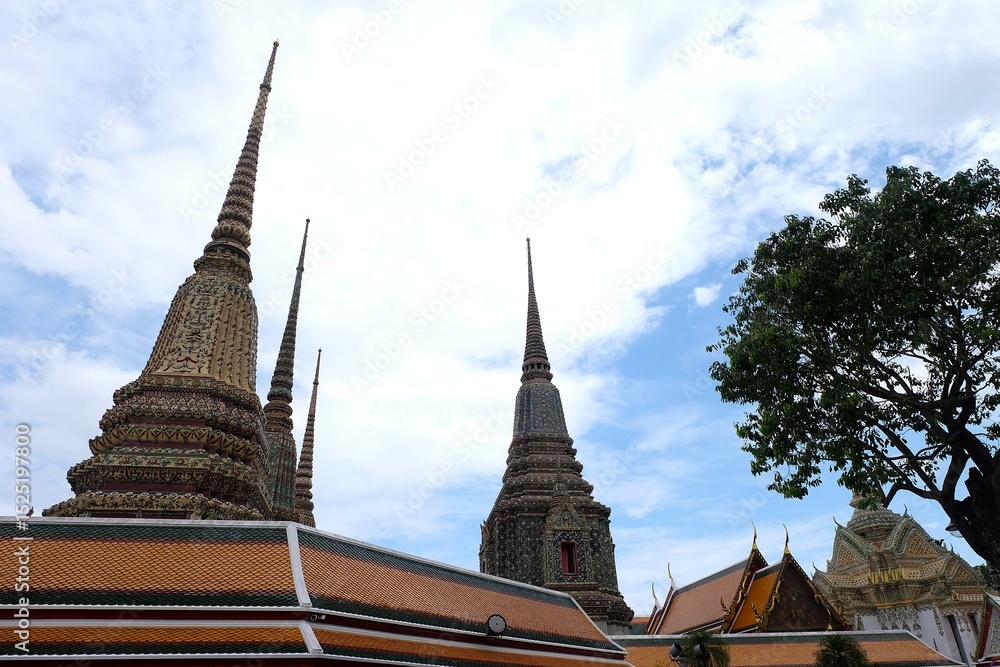 Fototapeta premium Wat Pho or Pho temple, an ancient temple, Buddha, Wat Phra Chetuphon Wimon Mangkhalaram, Buddhism, religion, architecture, exterior, Bangkok, Thailand, Thailand Destination