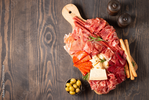 Tableau sur toile Charcuterie board