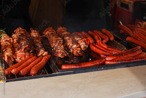 Wallpaper Mural bazar, kiermasz lokalny z jedzeniem. Torontodigital.ca