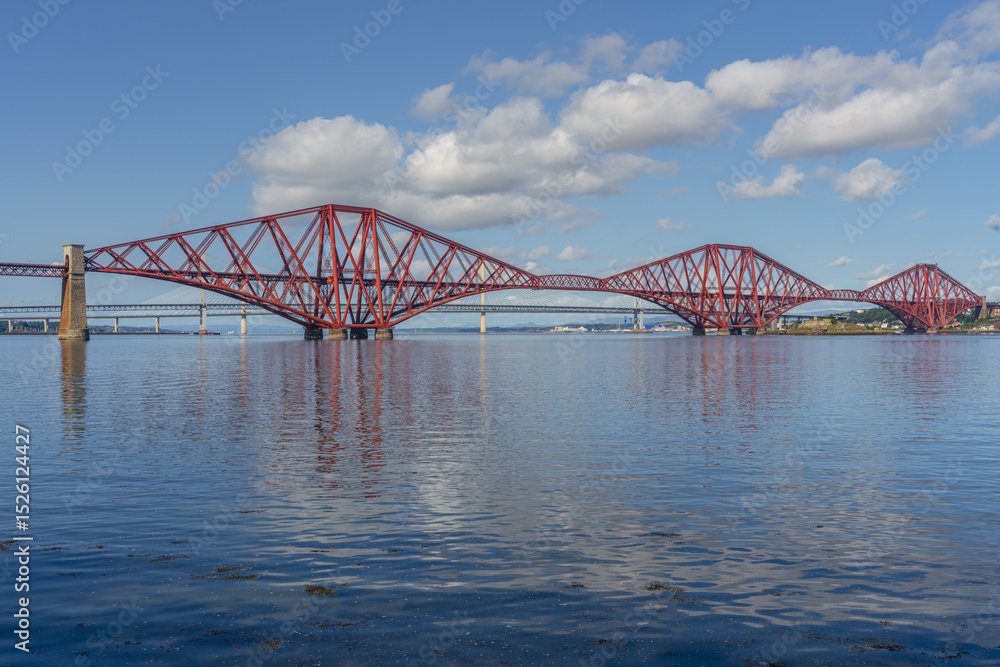 Obraz premium The Forth Bridge, City of Edinburgh, Scotland, UK
