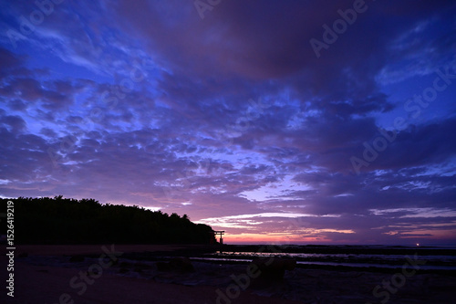 青島海岸の朝焼け